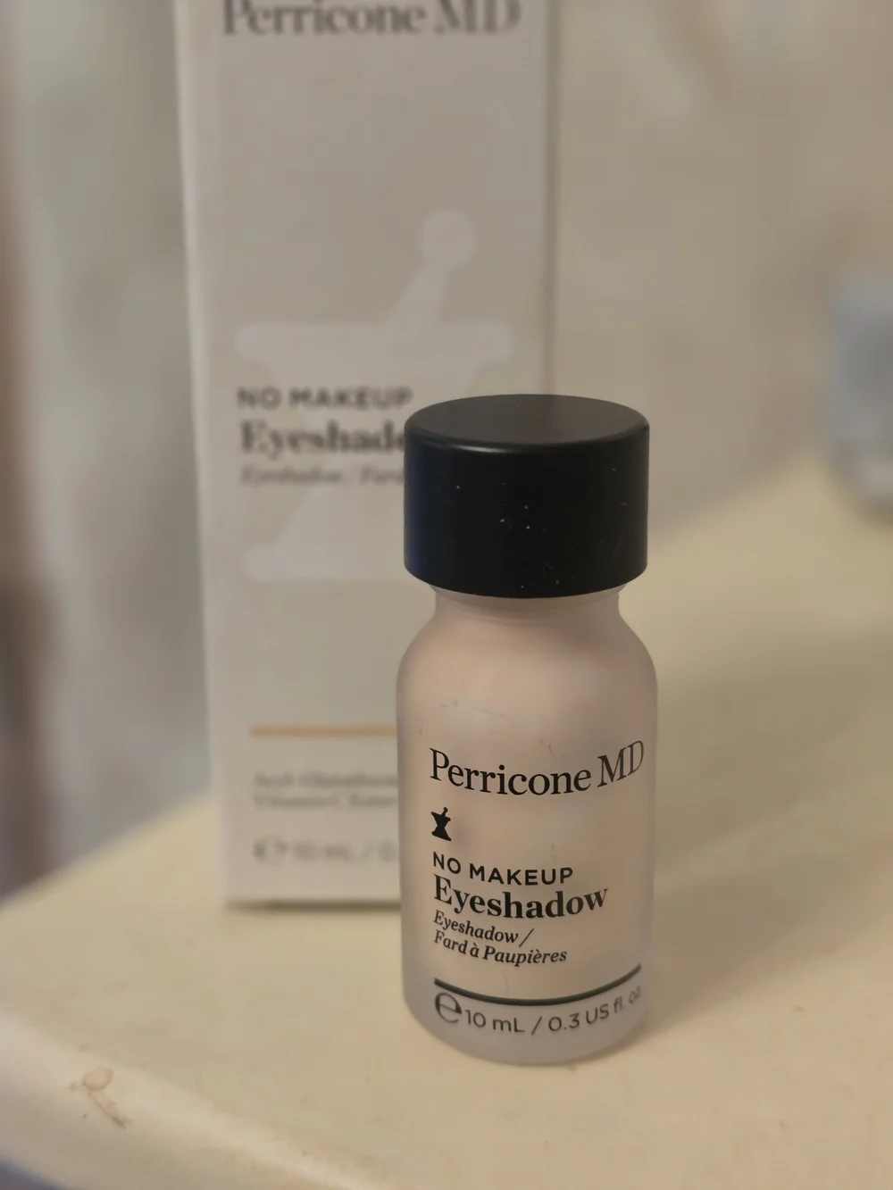 Perricone MD No Makeup Eyeshadow — Nude Beige and Black Cap